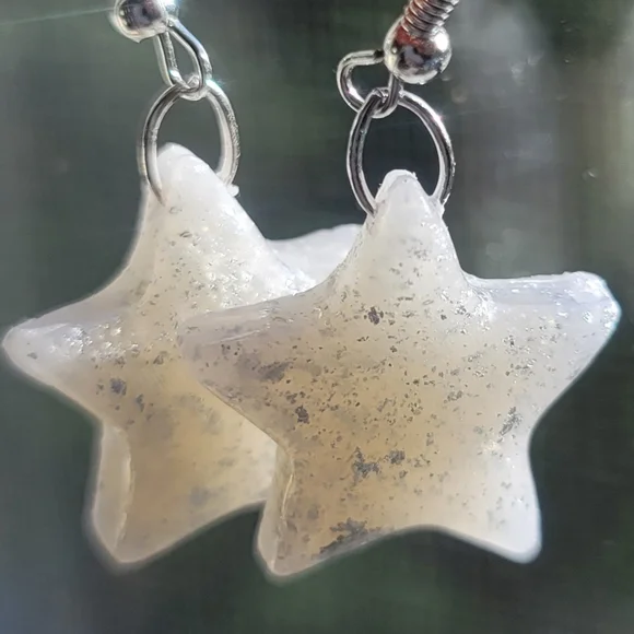 Silver Star Earrings - Picture 4 of 6